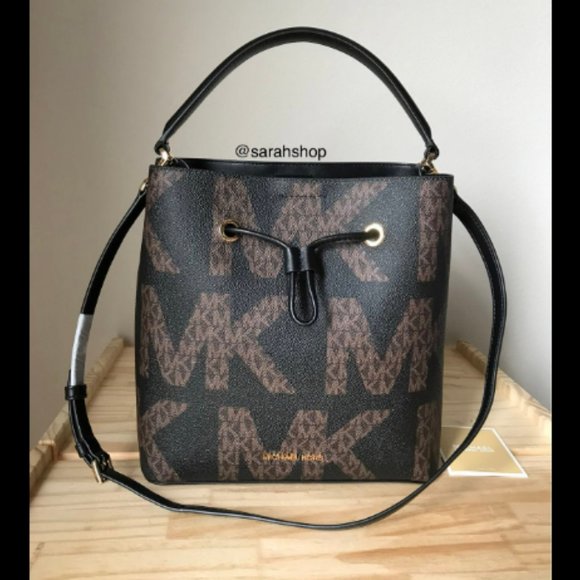 Michael Kors Backpack/purse - Picture 4 of 12